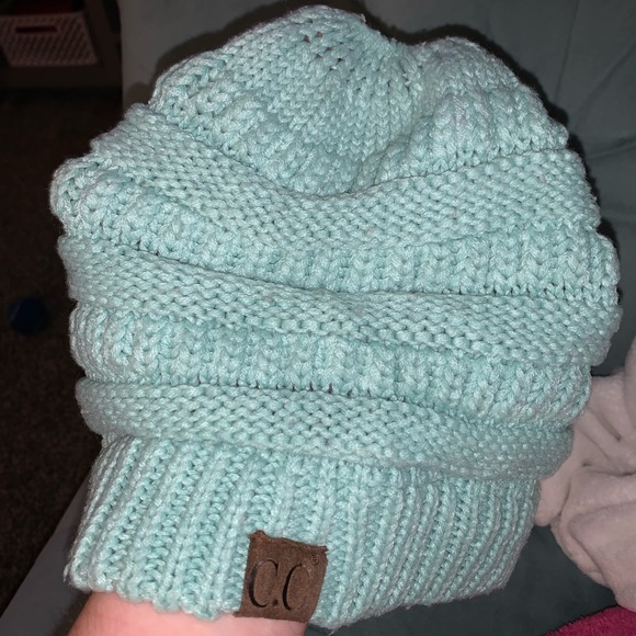 Beanie - Picture 3 of 5
